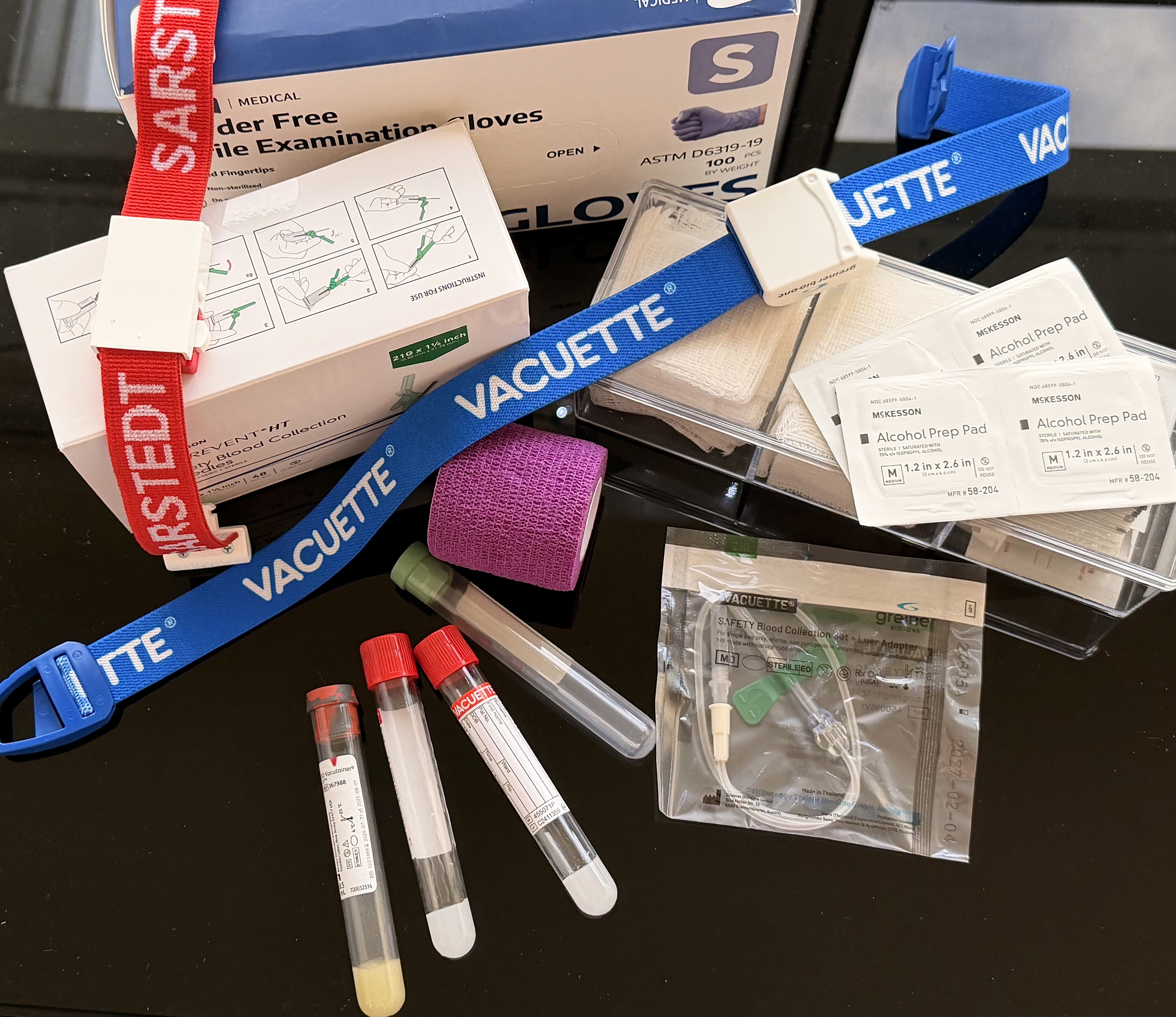 Mobile phlebotomist arriving at a patient's front door with a medical transport cooler